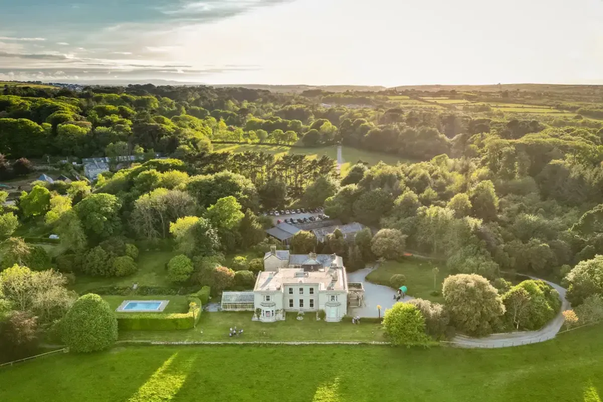 Scorrier House, wedding venue in Cornwall, UK