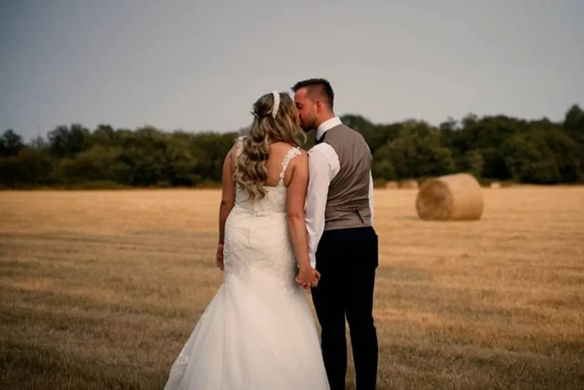 Terry Woods Wedding Videographer photo 6