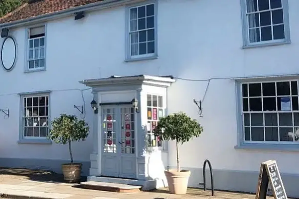 Fox and Hounds photo 4
