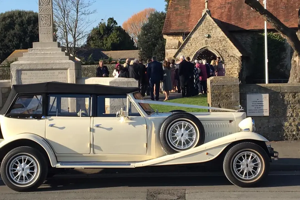 Brooklands Wedding Cars Sussex photo 9