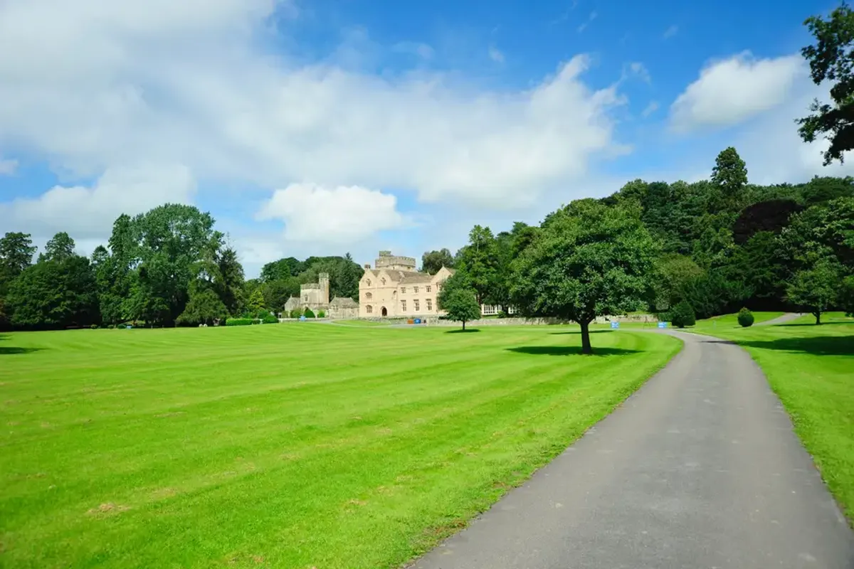 Wennington Hall photo 1
