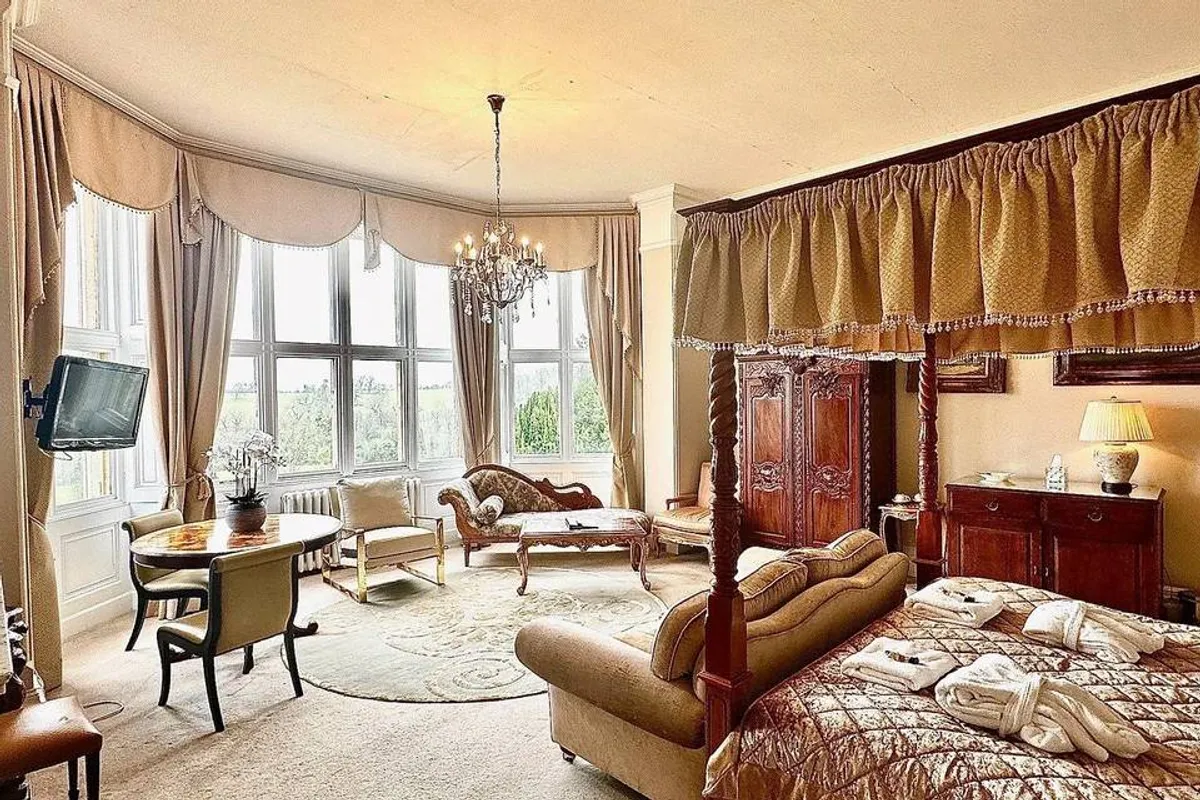 Orchardleigh Estate photo 10