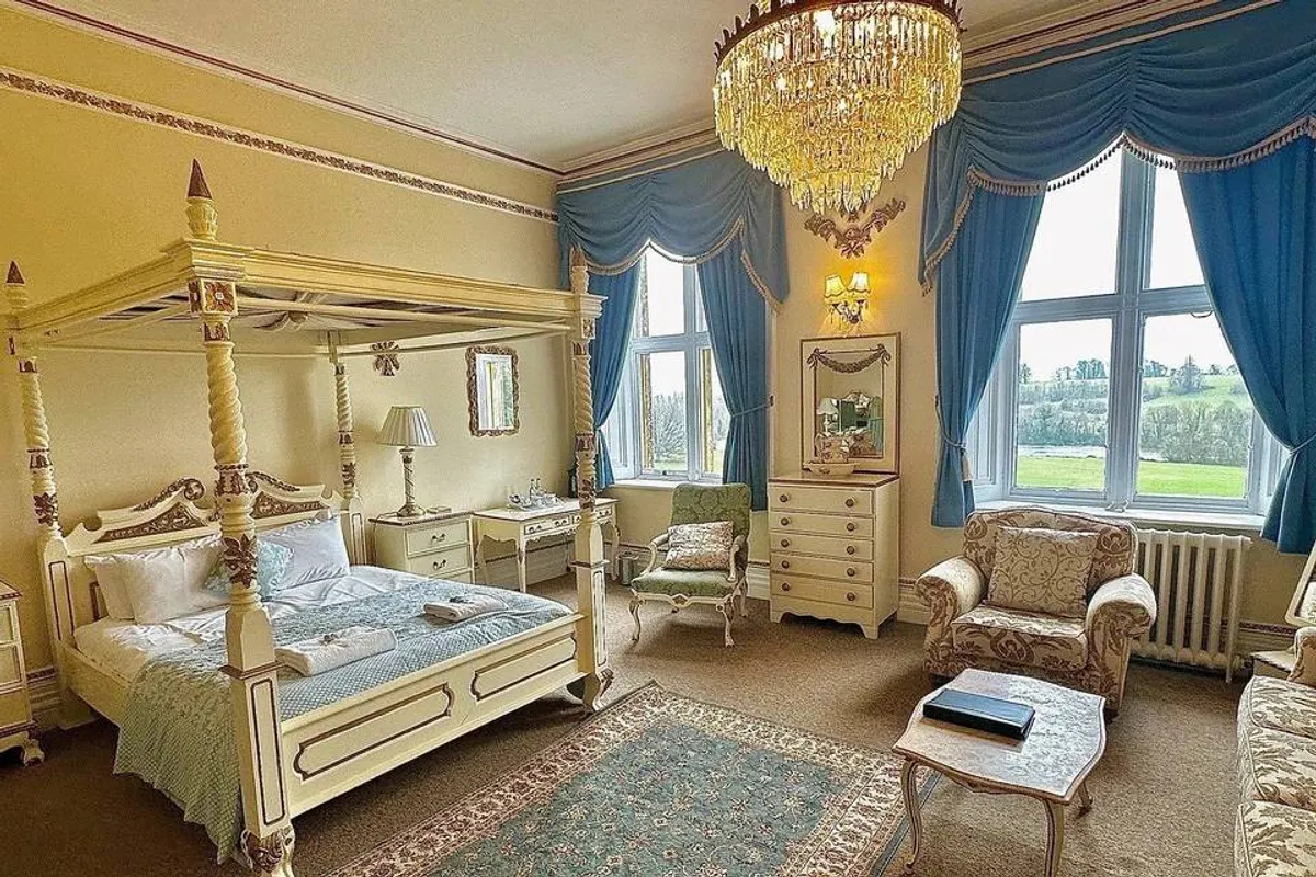 Orchardleigh Estate photo 4