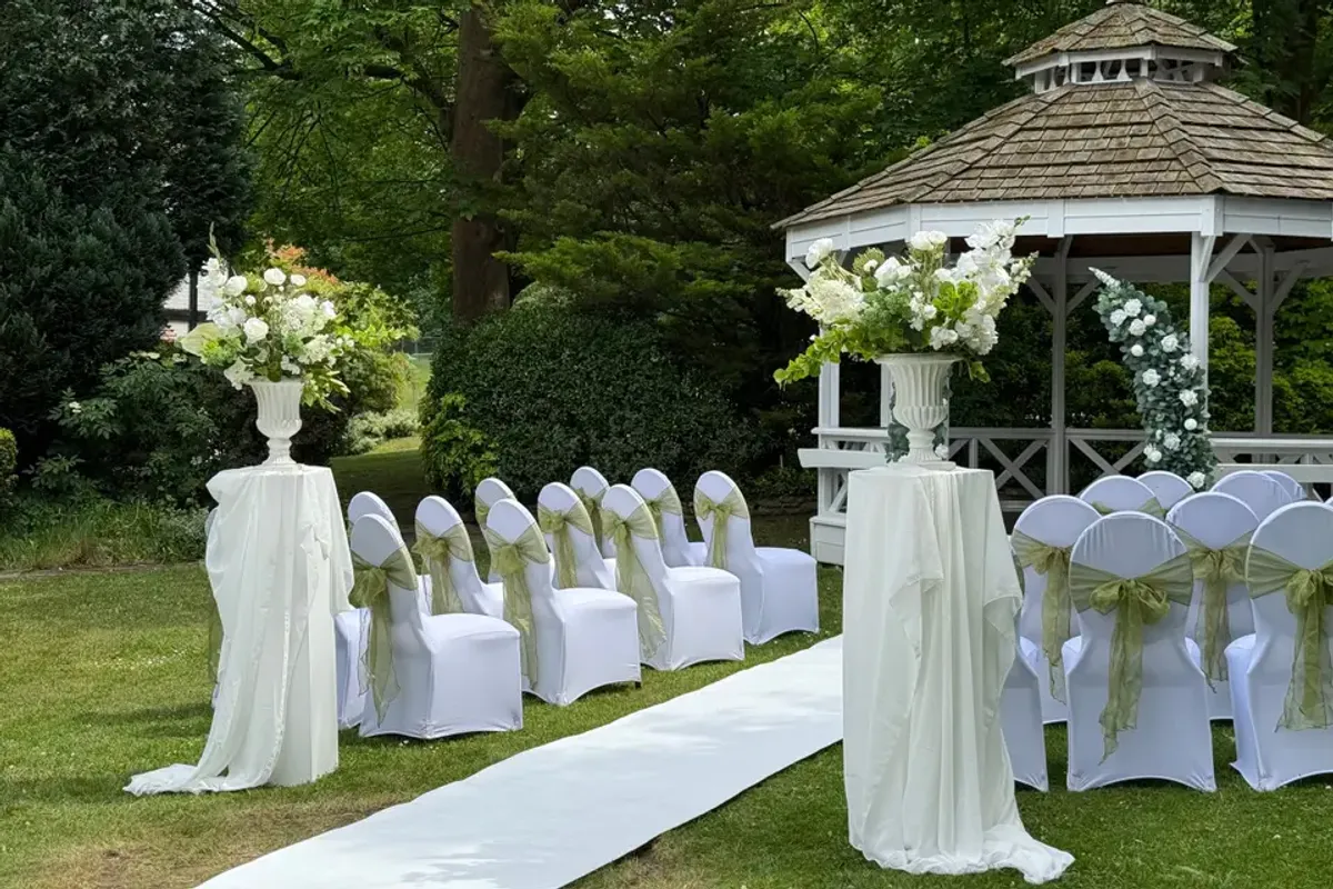 Thatcher’s Hotel, wedding venue in Surrey, UK