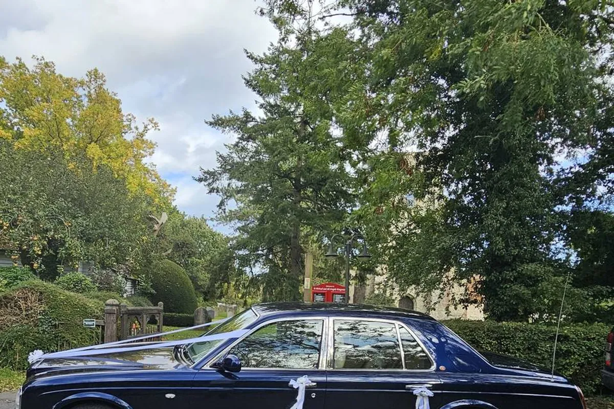 Bows And Bells Wedding Cars photo 7