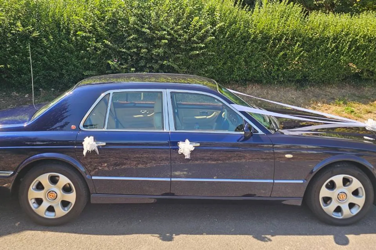 Bows And Bells Wedding Cars photo 5
