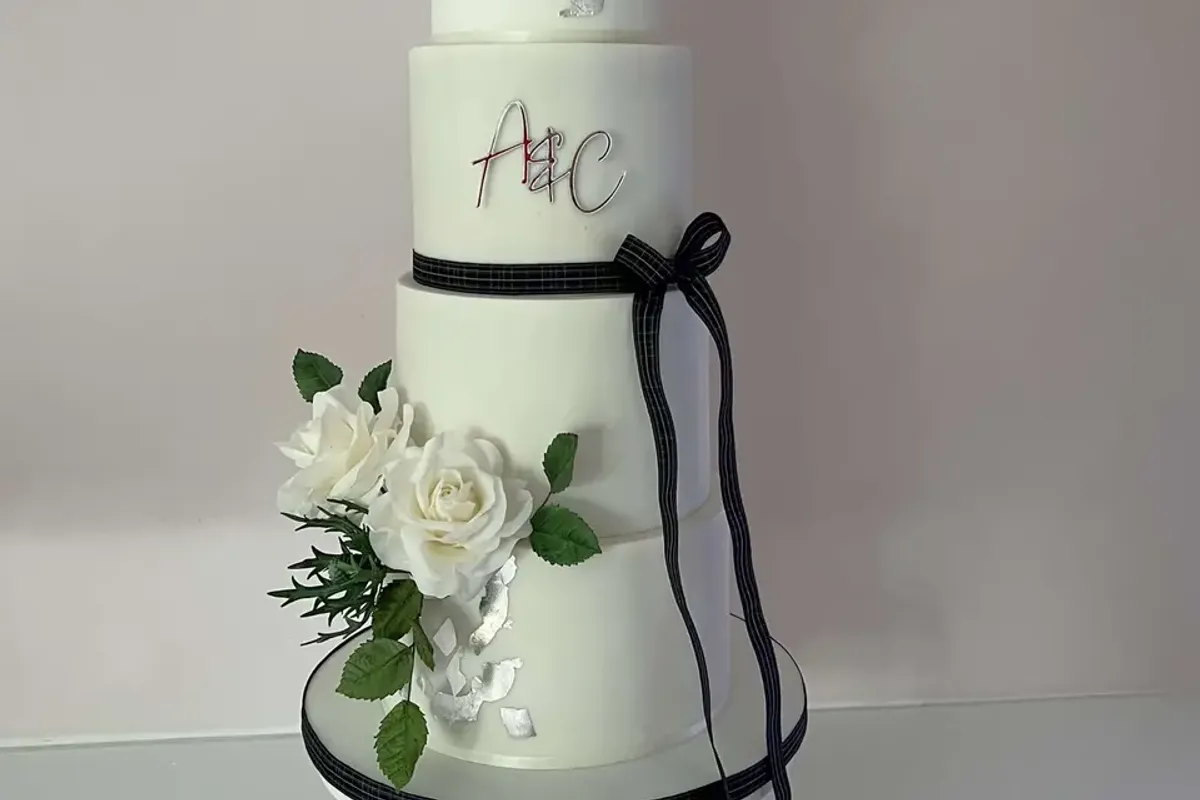 Philippa Rose Cake Design photo 8