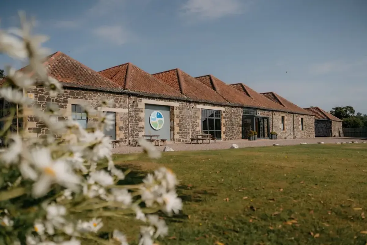 Pratis Barns photo 6