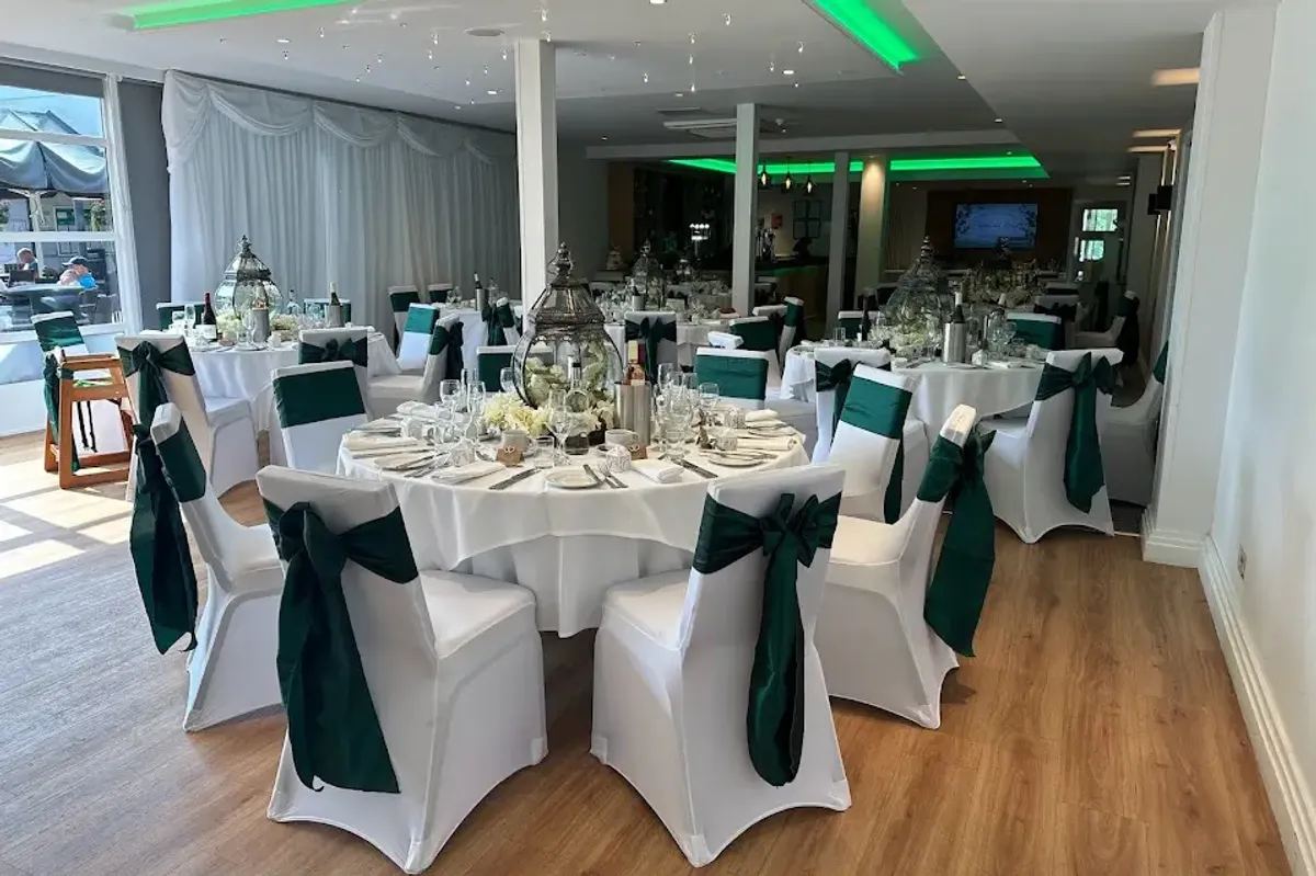 Abbey Hill Golf Centre, wedding venue in Buckinghamshire, UK