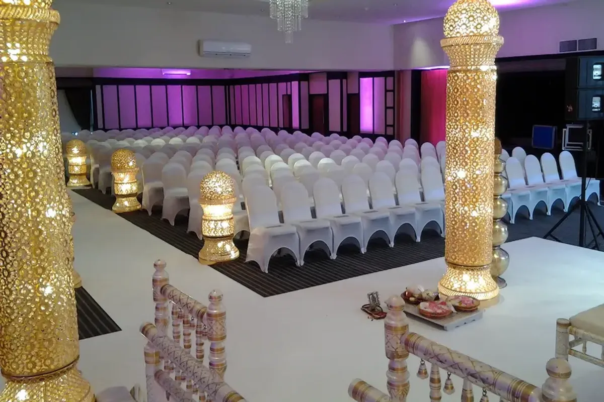 Felbridge Gatwick Hotel & Spa photo 1