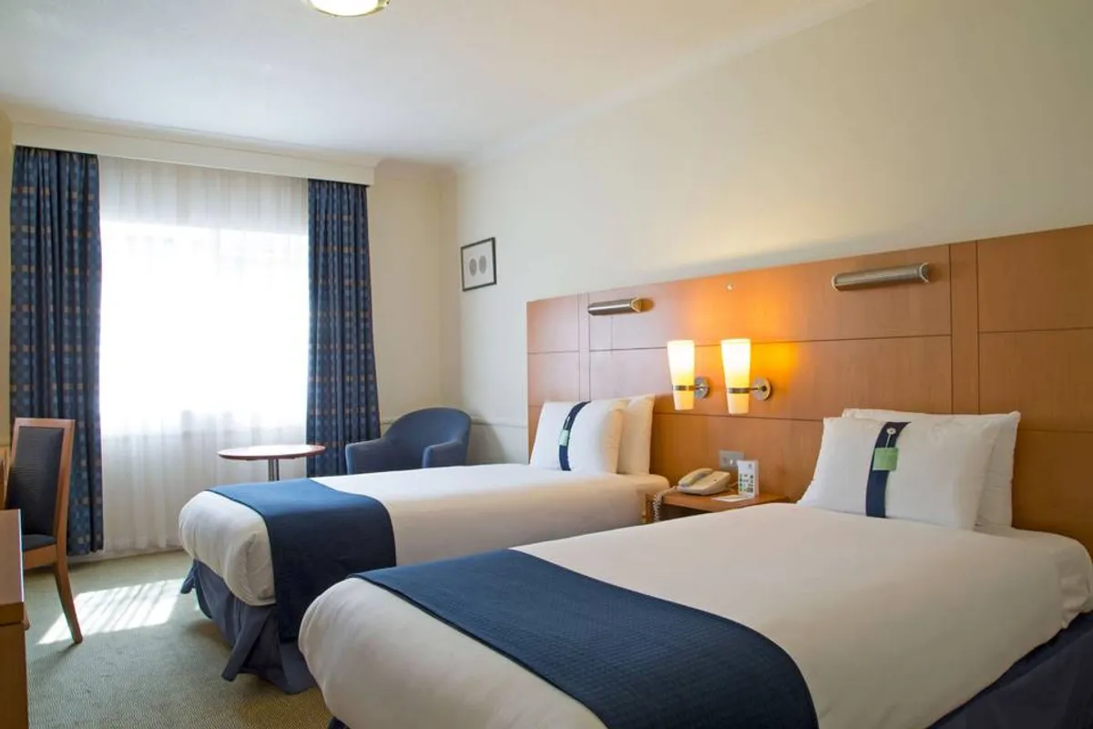 Holiday Inn Guildford photo 11
