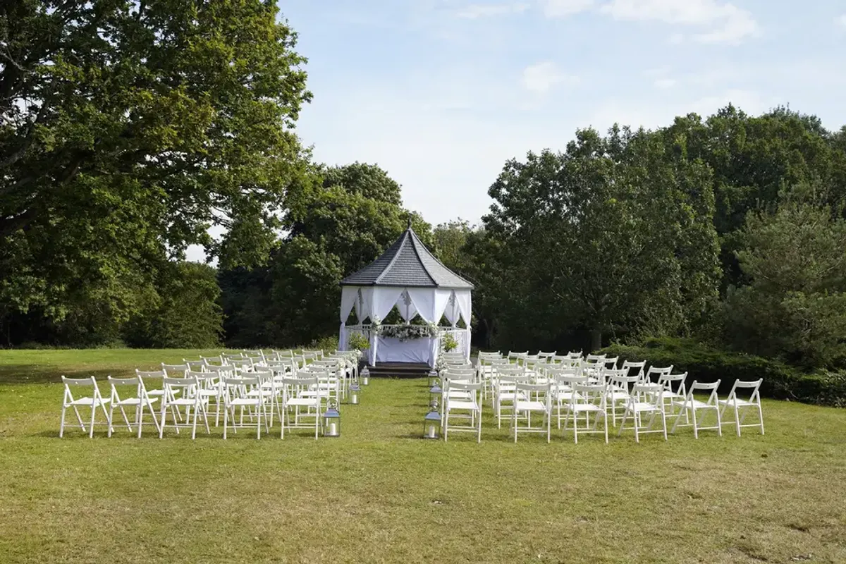 Denham Grove Hotel, wedding venue in Buckinghamshire, UK
