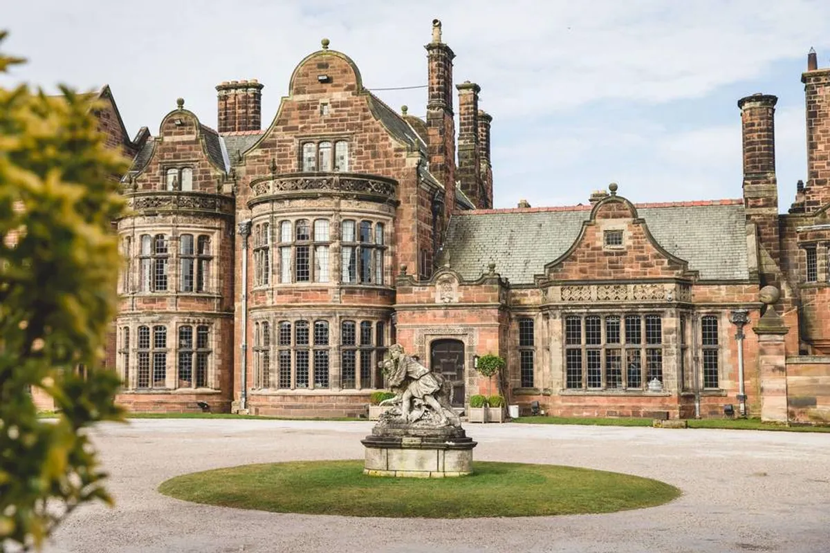 Thornton Manor photo 11