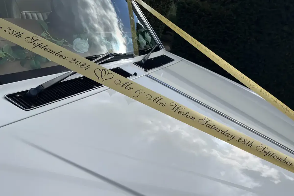LadyR Wedding And Chauffeur Hire photo 5