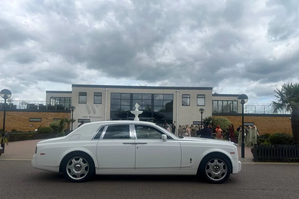 Bedford Executive Cars photo 2