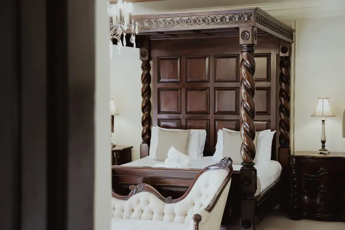 Woodhall Manor photo 9