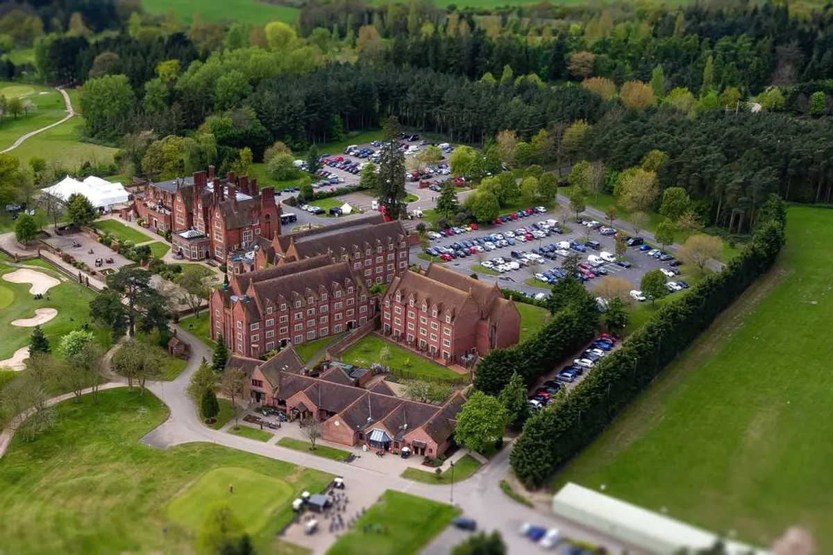 Dunston Hall photo 2