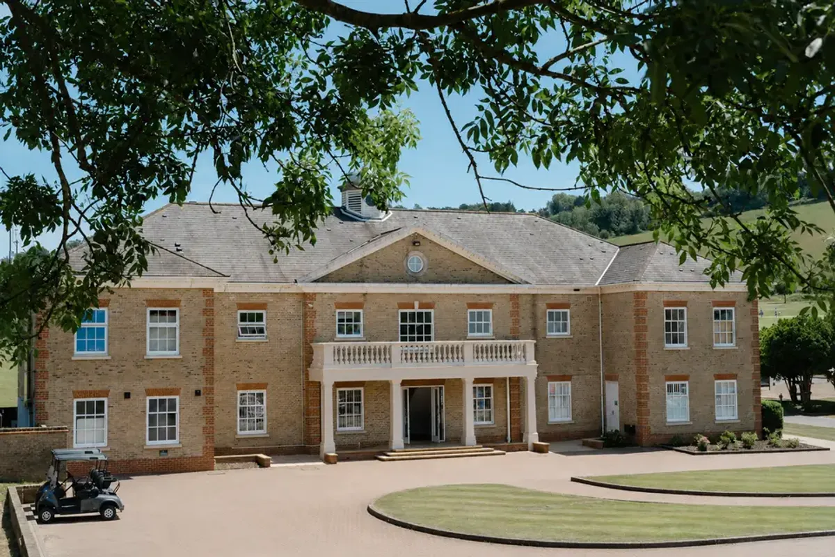 Woldingham Golf Club, wedding venue in Surrey, UK