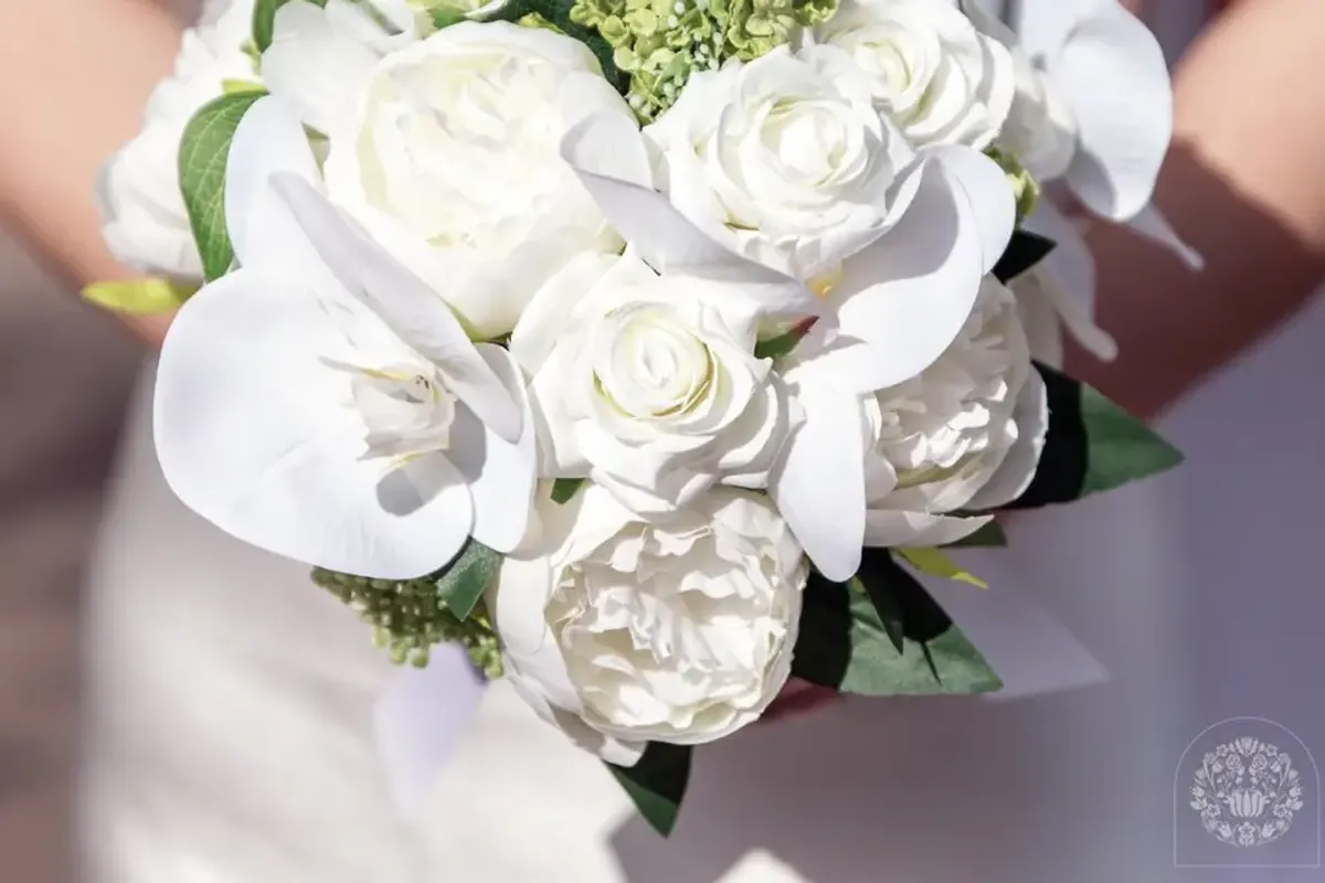 Tiffany et Fleurs Ltd photo 3