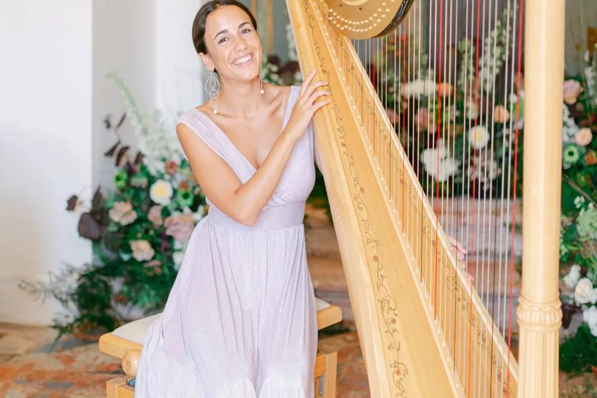 Stefania Lo Castro - Harpist photo 6