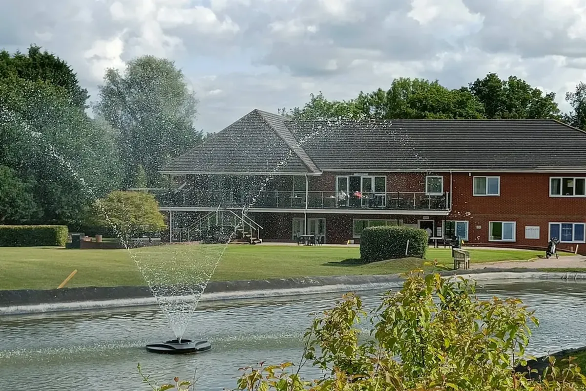 Bishopswood Golf Course, wedding venue in Hampshire, UK