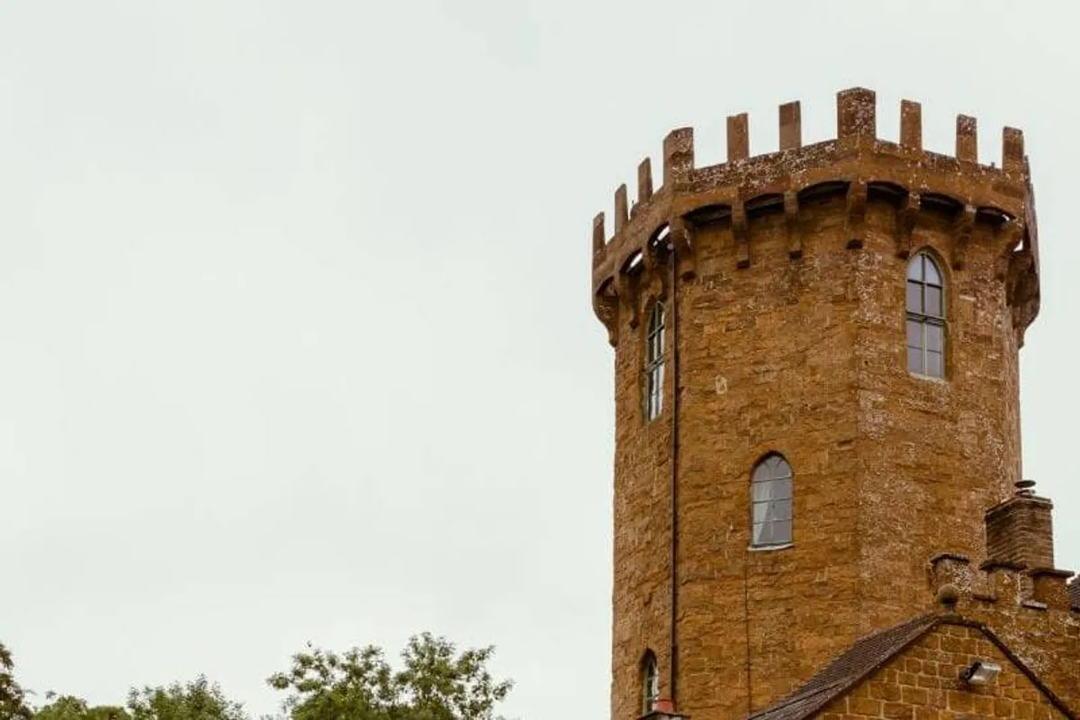 Castle at Edgehill photo 1