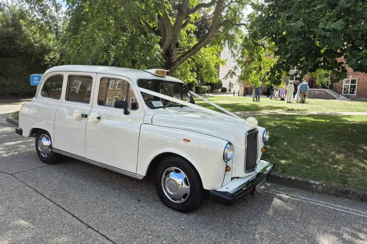 Imperial Wedding Cars of Sussex photo 5