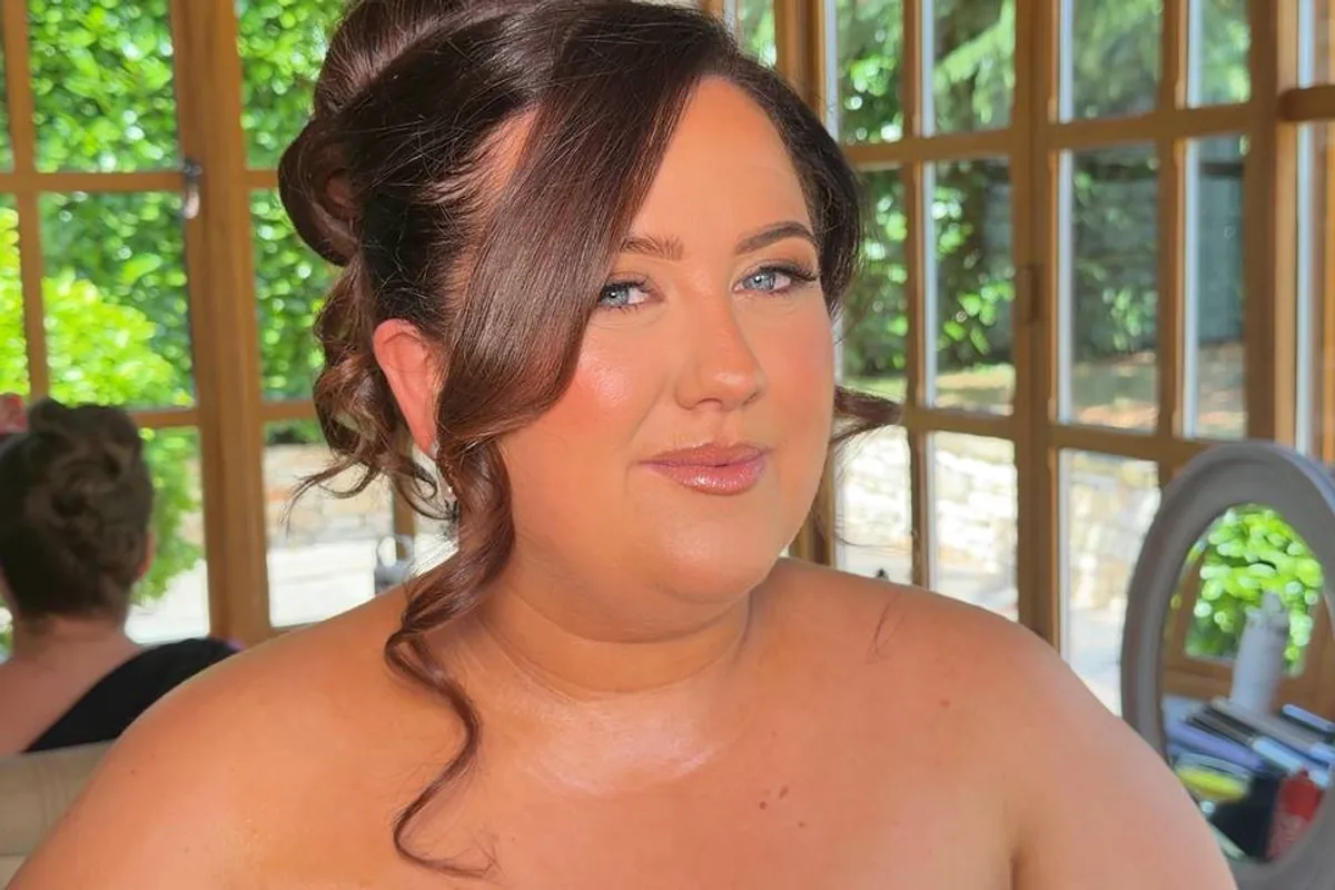 Isabel Clarke Makeup Artist photo 3