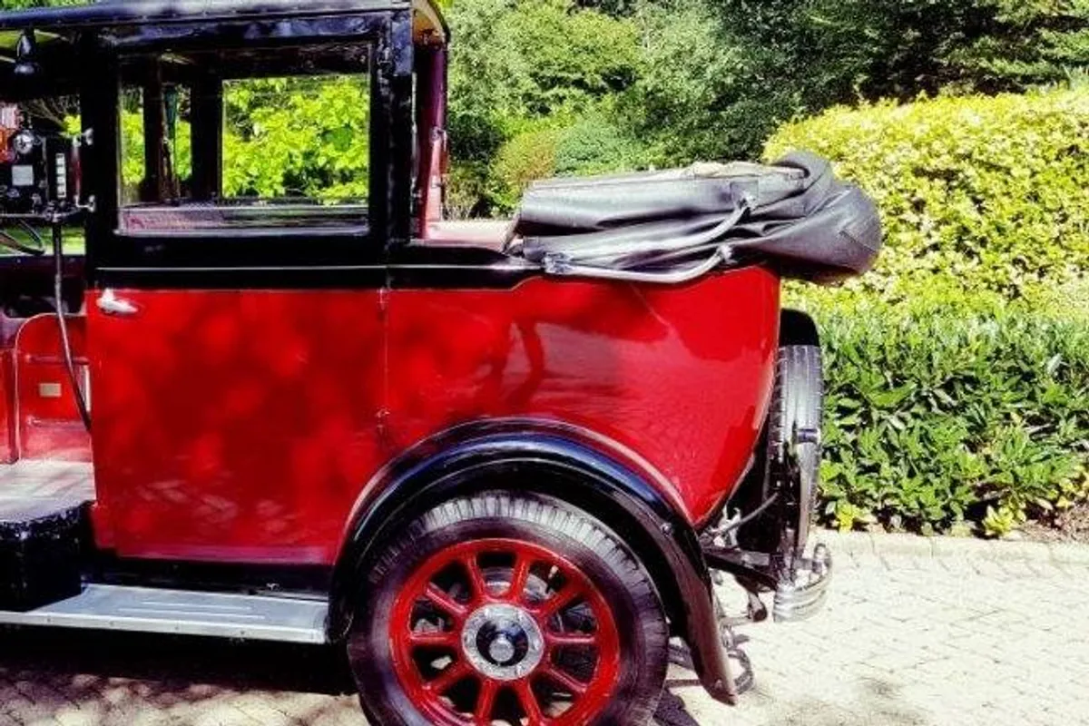 Ultimate Classic Car Hire photo 4
