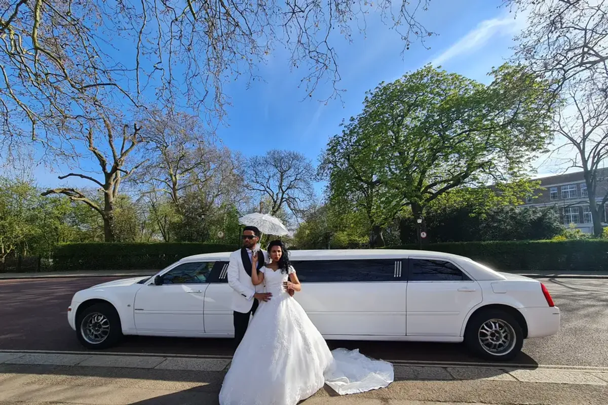 Moments cars and limos — transport in South East London, UK