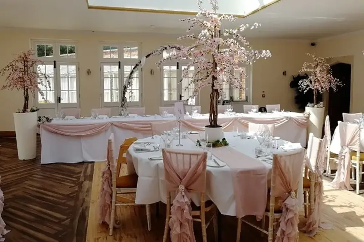 Everything Covered Wedding Venue Styling photo 4