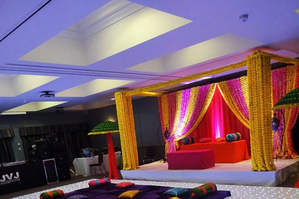 Village Hotel Leeds North photo 5