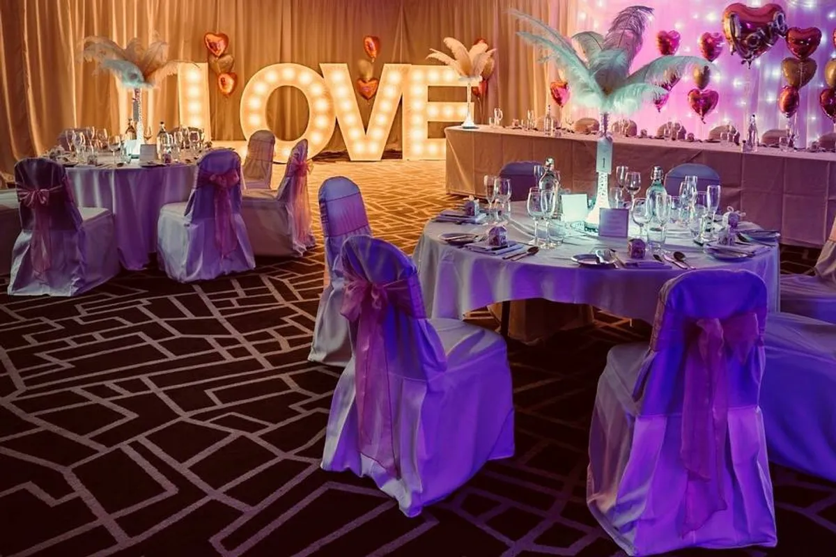Village Hotel Leeds North photo 4