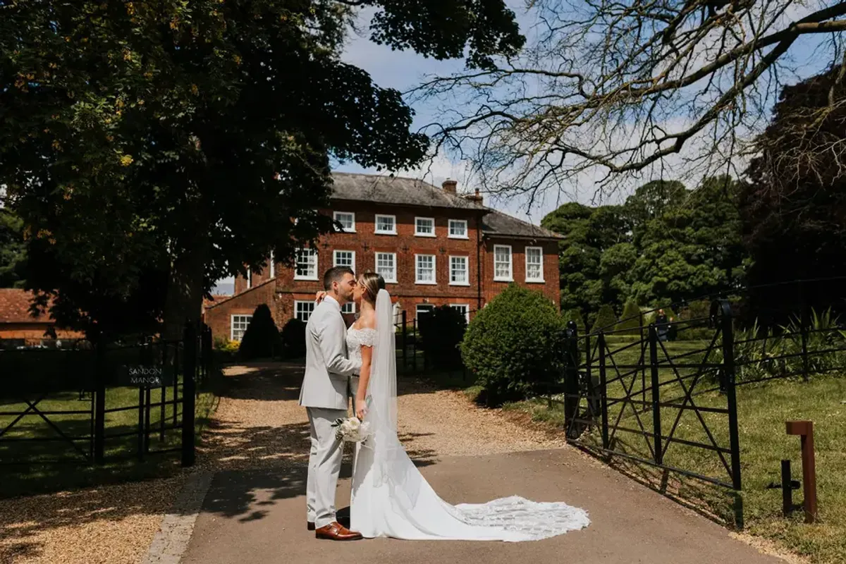 Sandon Manor photo 3