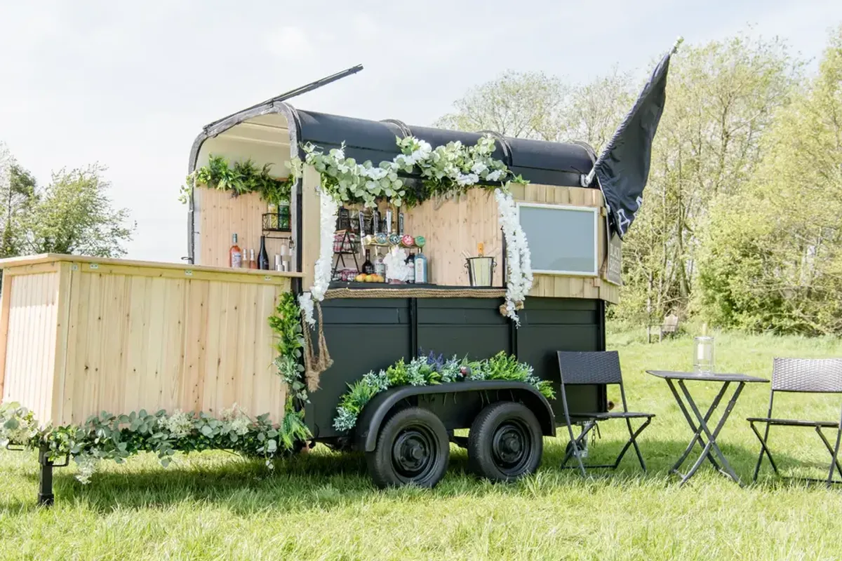 Ewe La La Mobile bar — catering & wine in North Yorkshire, UK