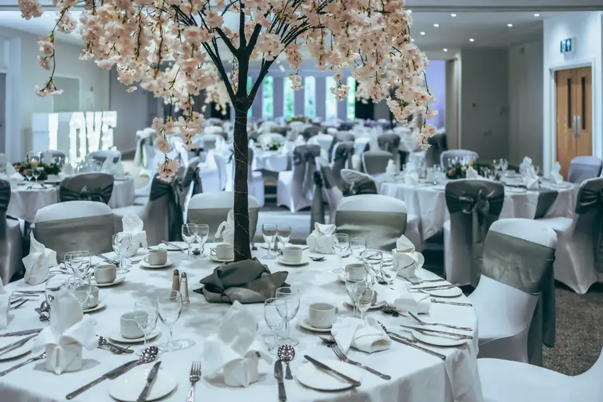 Holiday Inn Mansfield - Alfreton, wedding venue in Nottinghamshire, UK