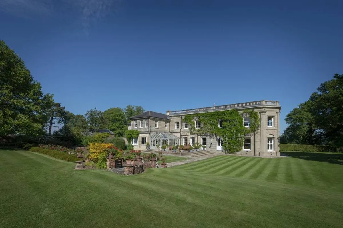 Wintershill Hall photo 7