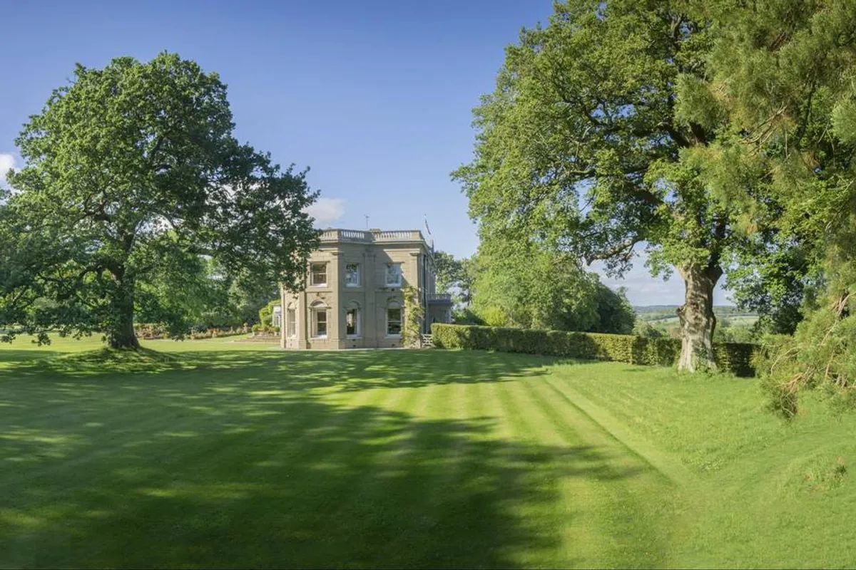 Wintershill Hall photo 1