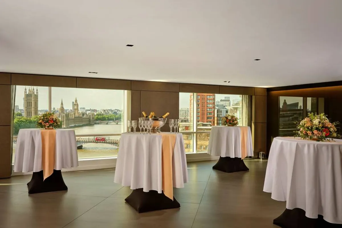 The River View Lounge photo 9