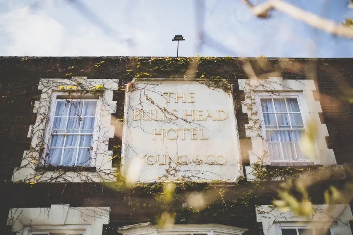 The Bulls Head Hotel, wedding venue in Kent, UK