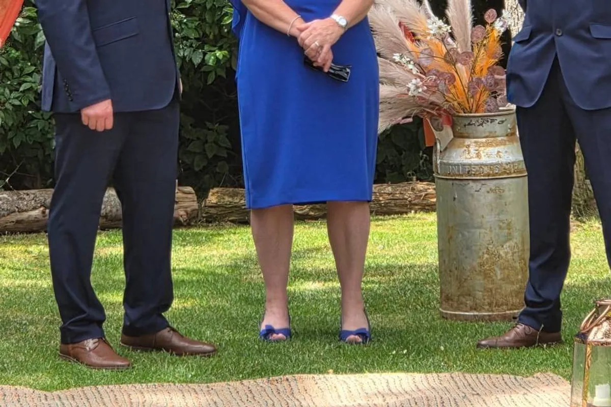 Yvonne Independent Celebrant photo 7
