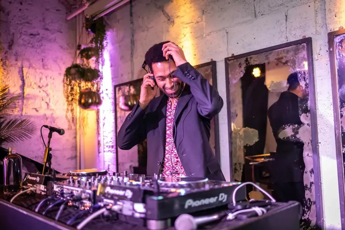 DJ Bukky photo 2