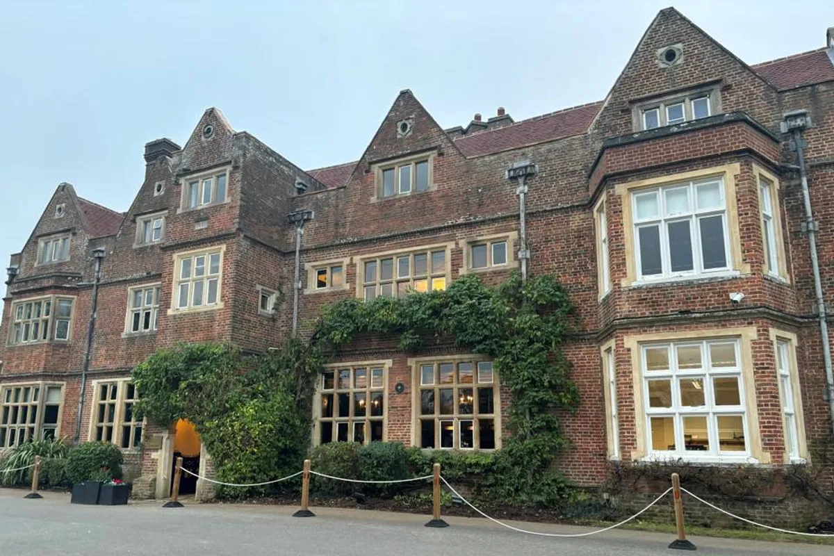 Pendell Court photo 2