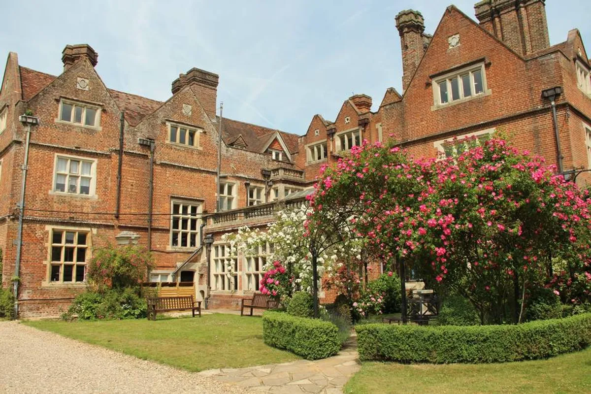 Pendell Court photo 7