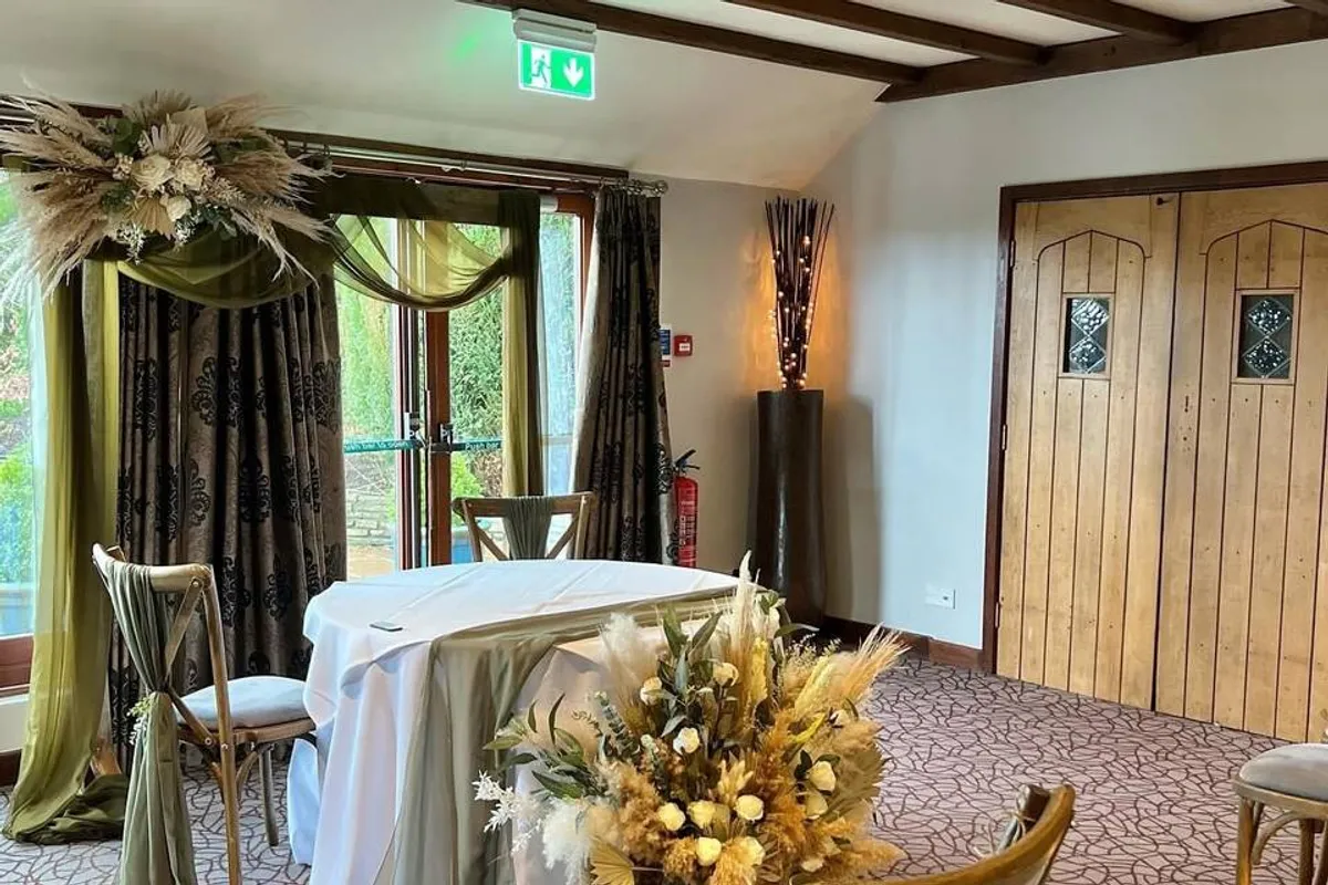 The Three Horseshoes Country Inn & Spa photo 4