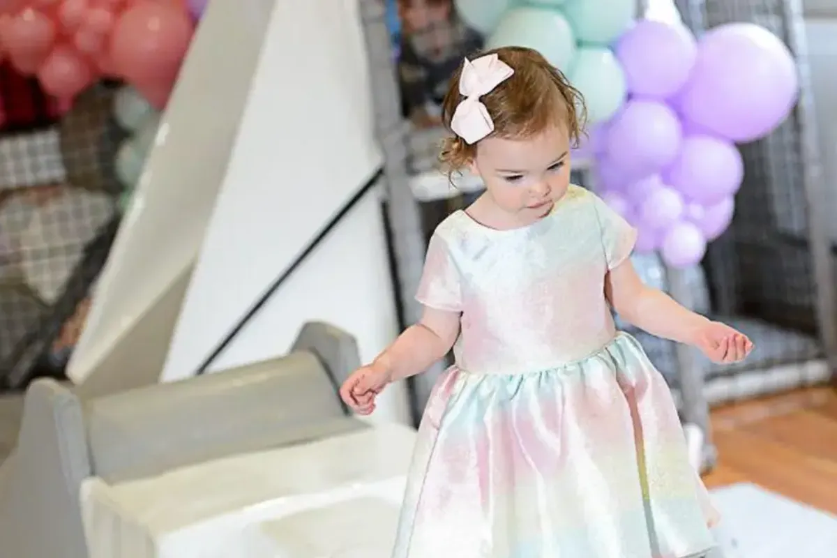 Pop Up Play Party Hire — entertainment & photobooths in North Yorkshire, UK