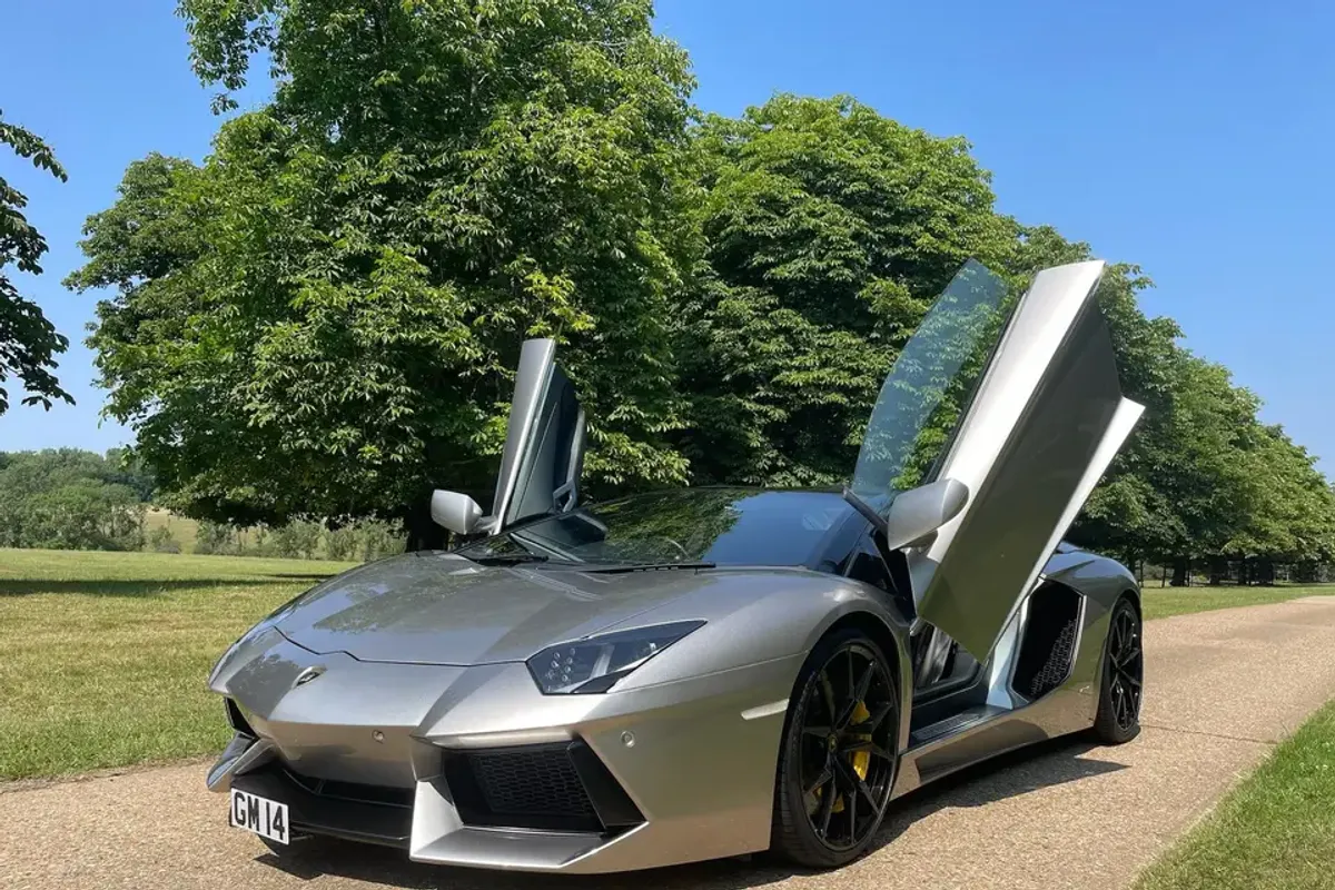 Elite Wedding Cars — transport in Hertfordshire, UK