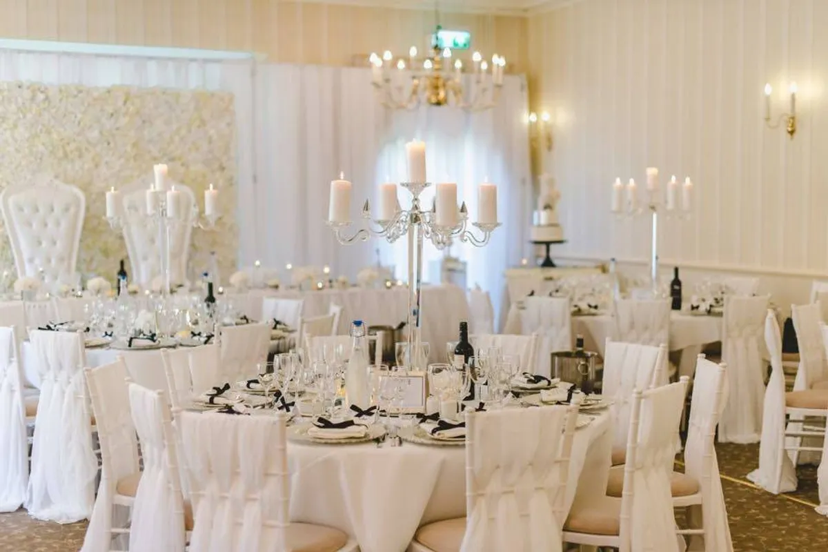 De Courceys Manor photo 7