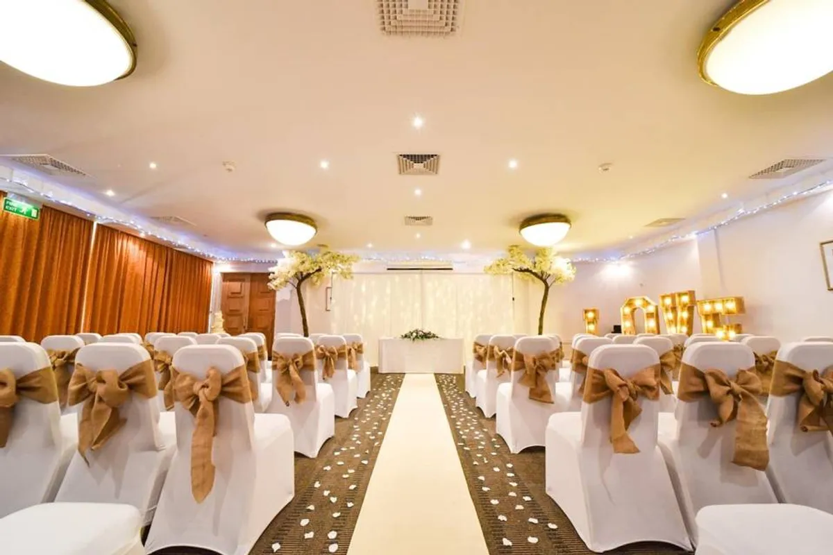 Holiday Inn Leeds - Brighouse photo 6