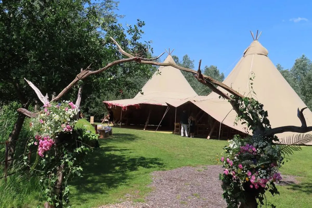 Barnfield Weddings photo 11